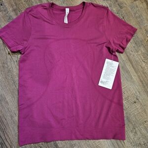 Lululemon Swiftly Breathe Short Sleeve